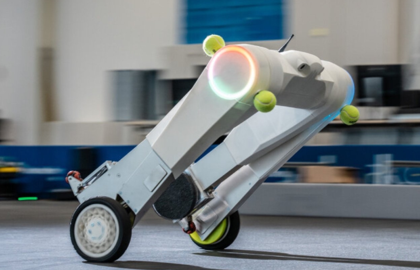 El evoBOT: el "compañero" robótico de los trabajadores de carga del futuro 2