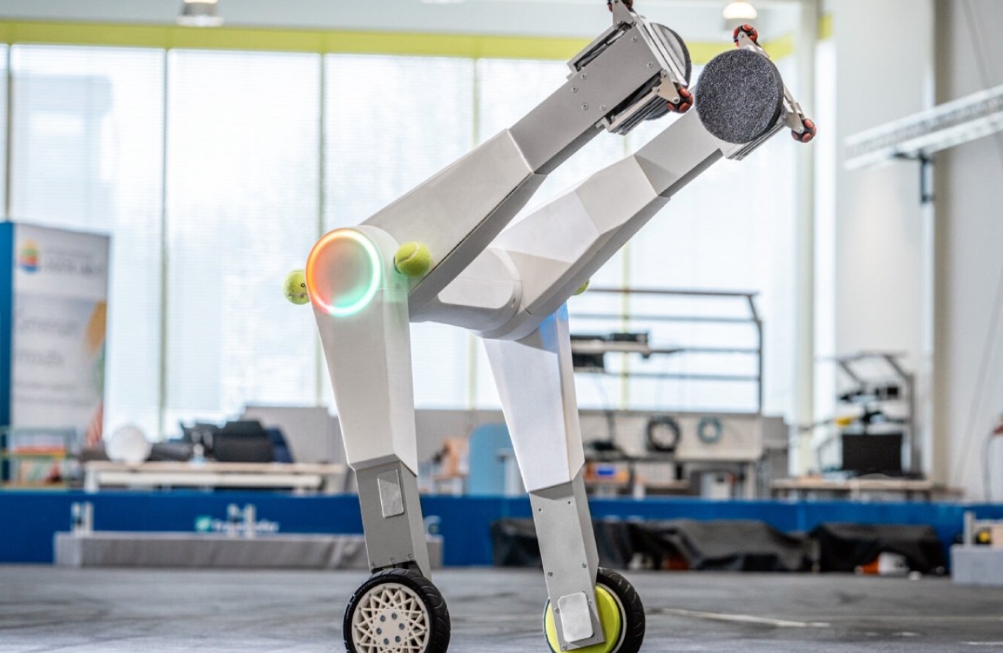 El evoBOT: el "compañero" robótico de los trabajadores de carga del futuro 1