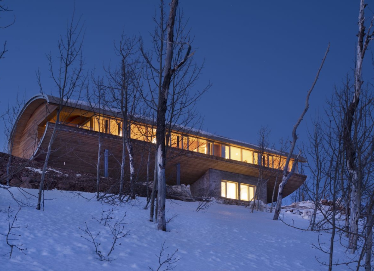 La House at 9,000ft: Una casa de esquí futurista 5