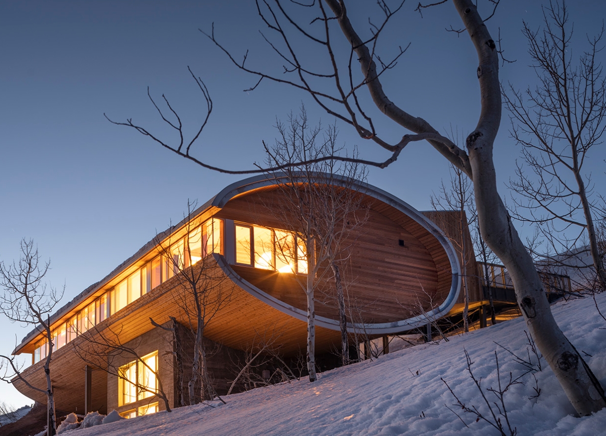 La House at 9,000ft: Una casa de esquí futurista 4